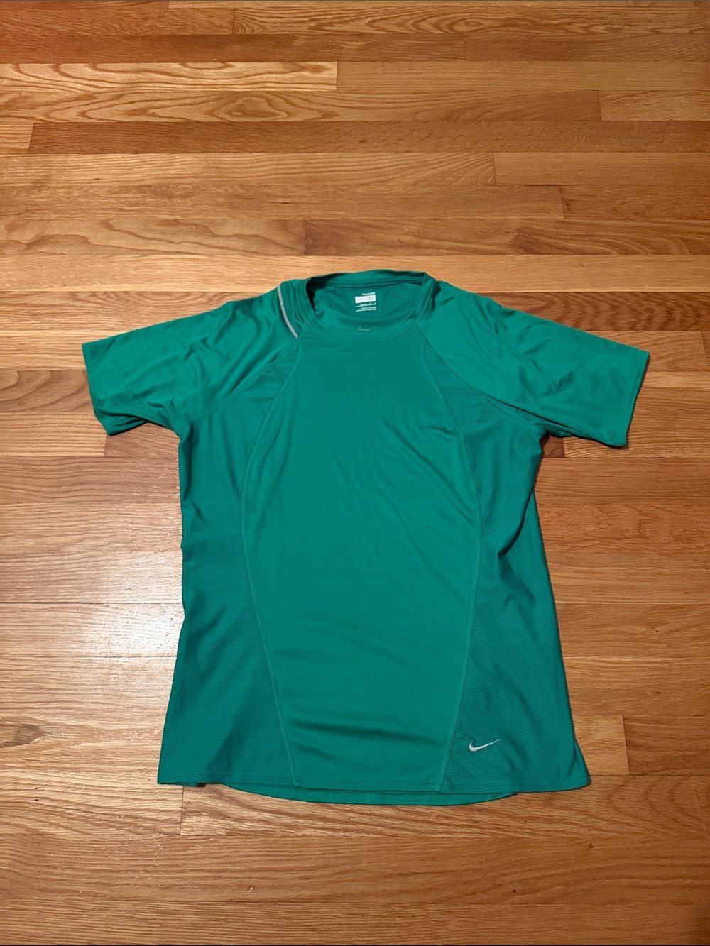 Nike Women’s Teal Short-Sleeve Performance Tee